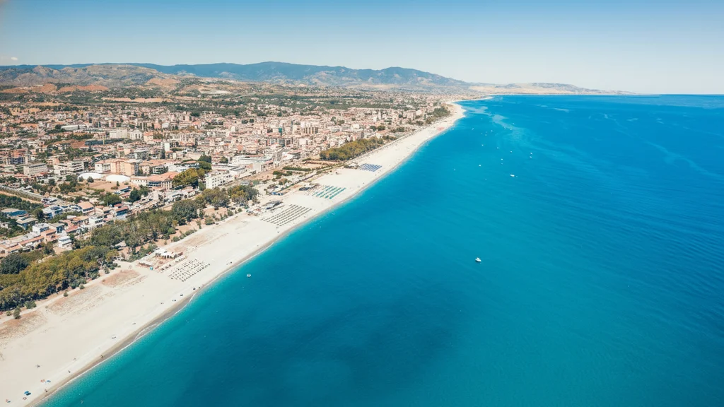 Marina di Locri beaches – Ionian coastline in Calabria